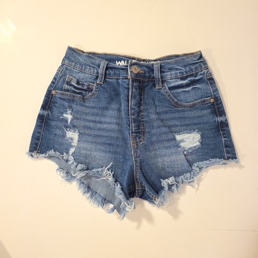 Wallflower Jean Shorts Size 3 Cut-offs 2" Inseam Raw Hem Curvy High Rise Stretch